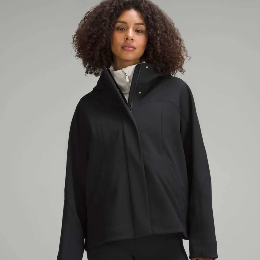 Lululemon RepelShell Cinch Back Rain Jacket Waterproof Windproof Velour Lined 12 - Picture 3 of 13
